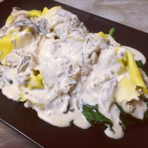 Mushroom Pasta Sauce with&nbsp;Spinach